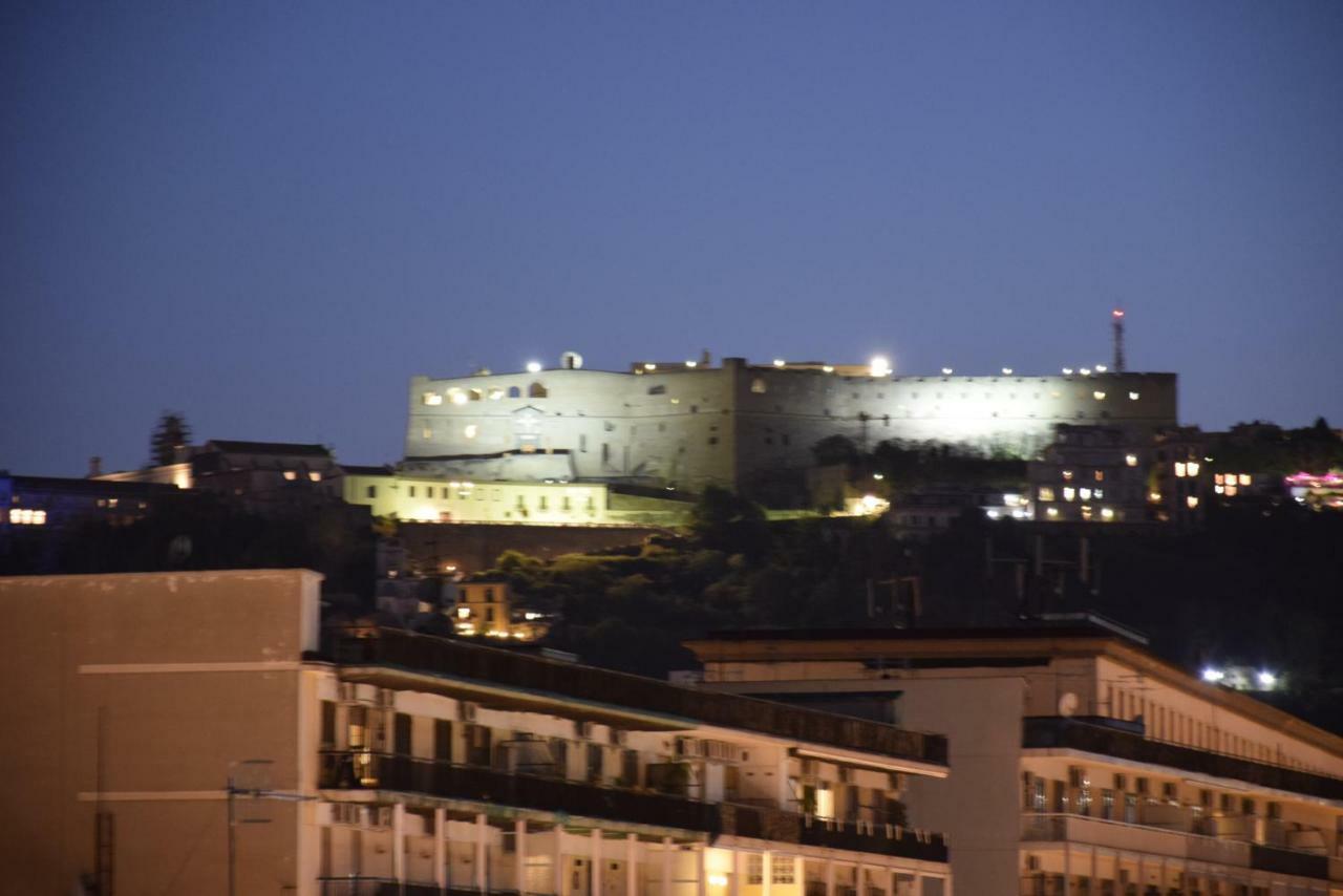 Metro Art Suite Napoli מראה חיצוני תמונה
